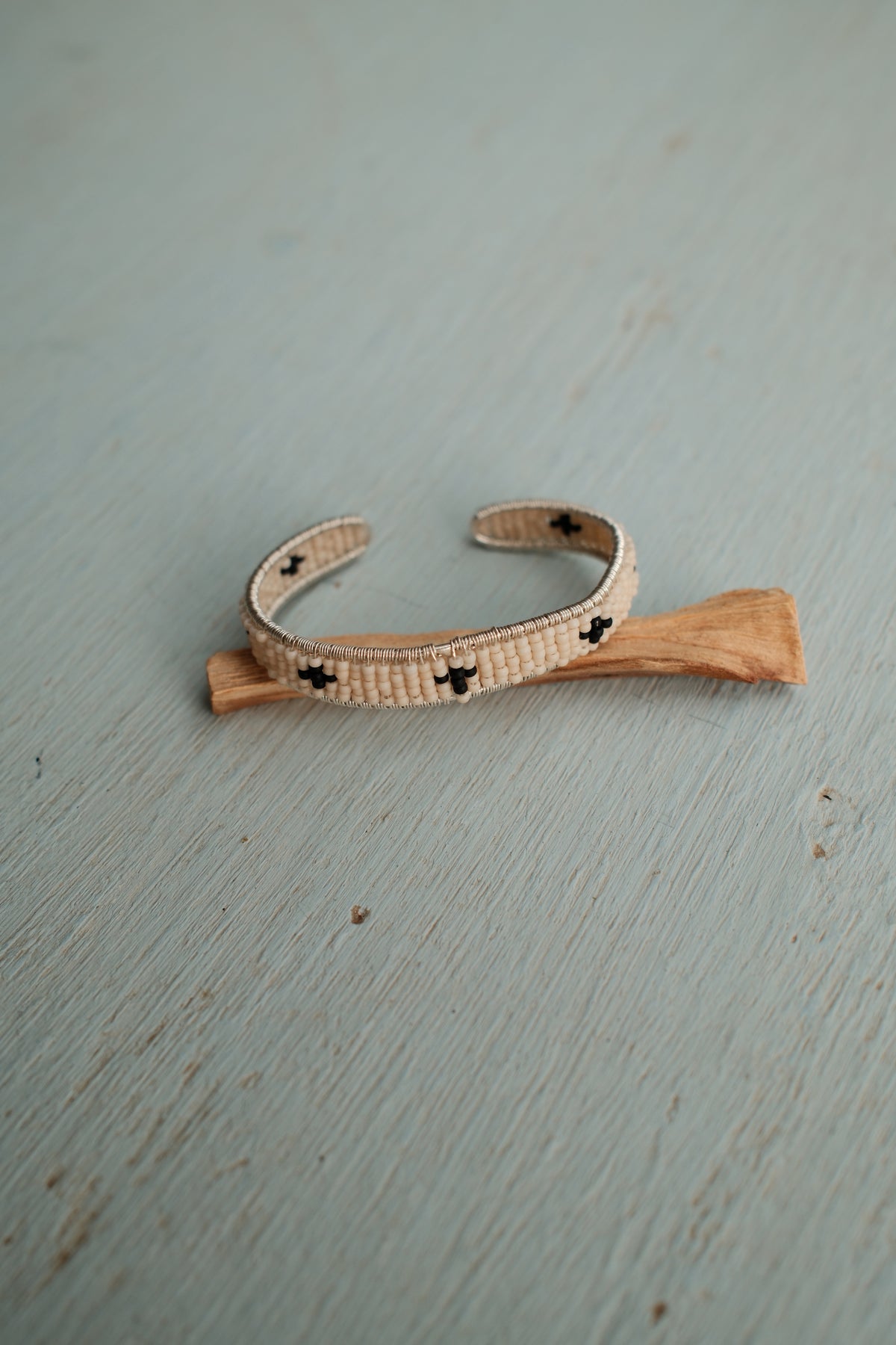 Silver Wire Frame Narrow Cuff