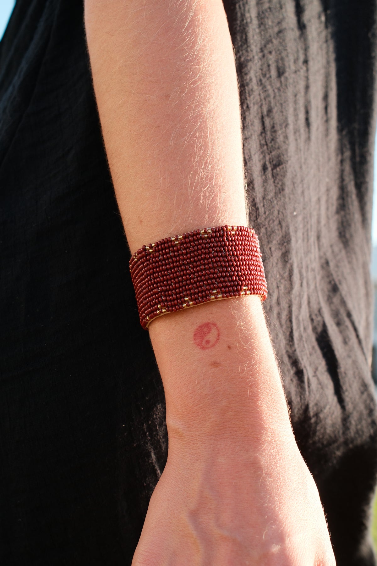 Narrow 3 Dot Triangle Leather Bracelet